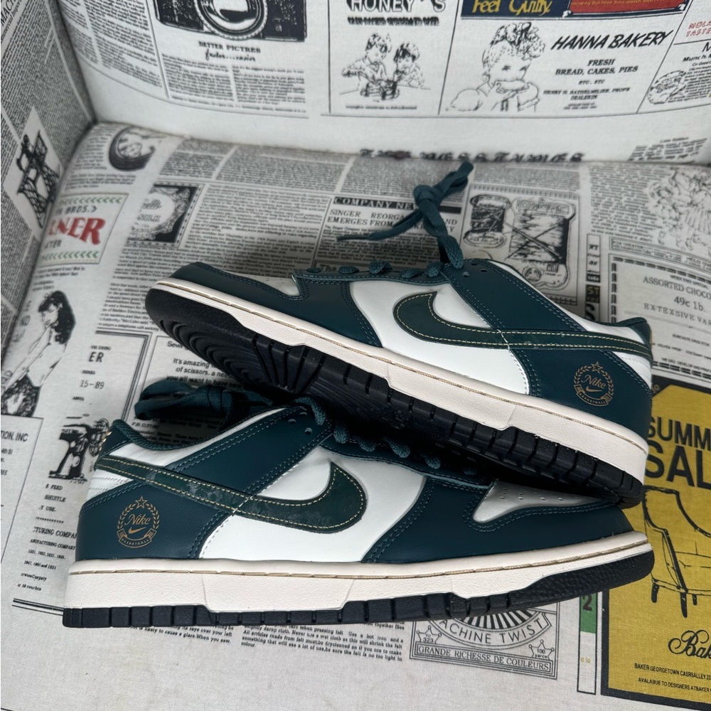 Nike Dunk Low GS Deep Jungle FB9109-301 GS 7Y Women Size 8.5 No Box - Picture 2 of 8